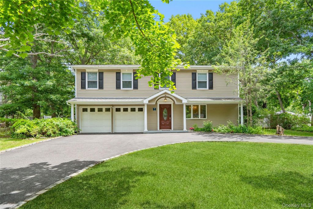 31 Artist Lake Boulevard, Middle Island, NY 11953