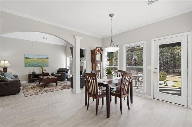 914 BridgeMill Avenue, Canton, GA 30114