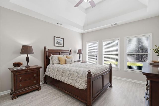 914 BridgeMill Avenue, Canton, GA 30114