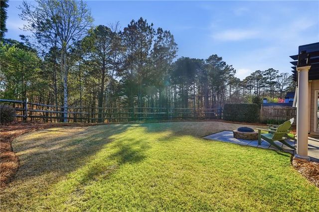 914 BridgeMill Avenue, Canton, GA 30114