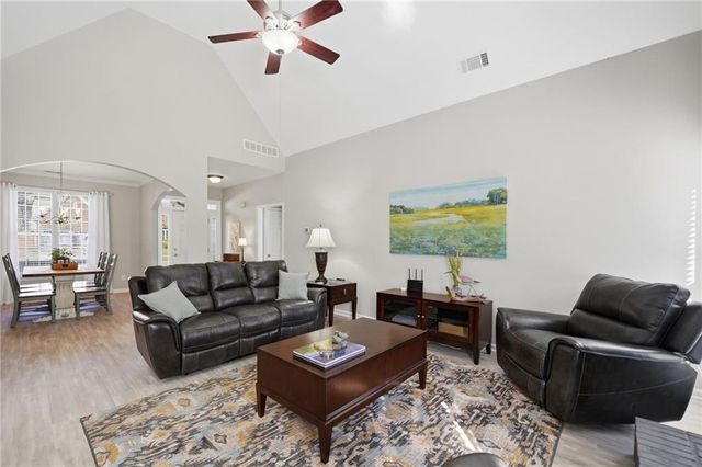 914 BridgeMill Avenue, Canton, GA 30114