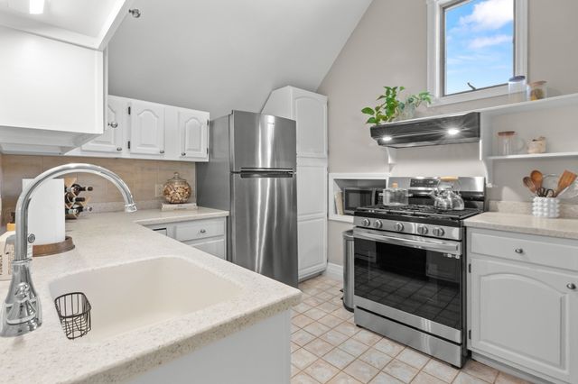 54 Bromfield Street 5, Newburyport, MA 01950