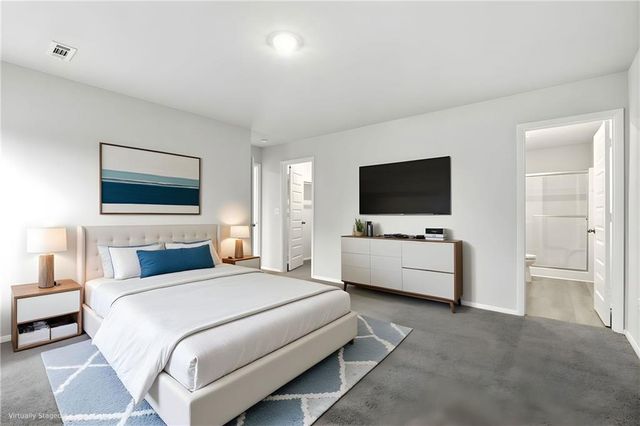 455 Rock Creek Drive, Tonganoxie, KS 66086