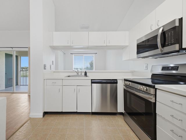 13215 Glenmoor Drive, West Palm Beach, FL 33409