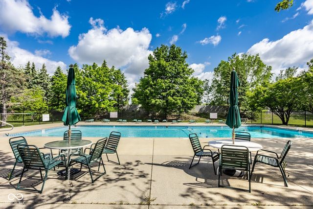 9350 Golden Leaf Way, Indianapolis, IN 46260