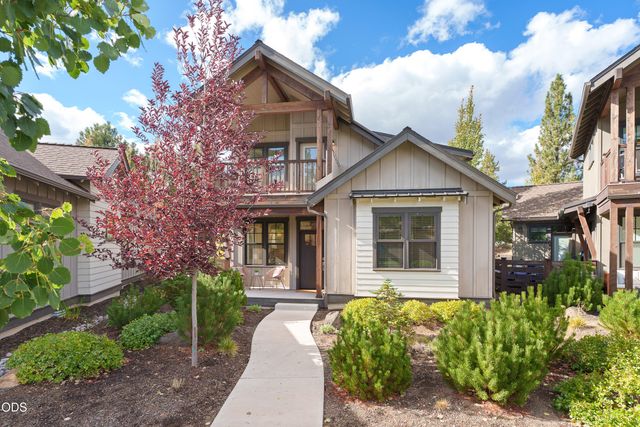 19737 SW River Camp Lane, Bend, OR 97702