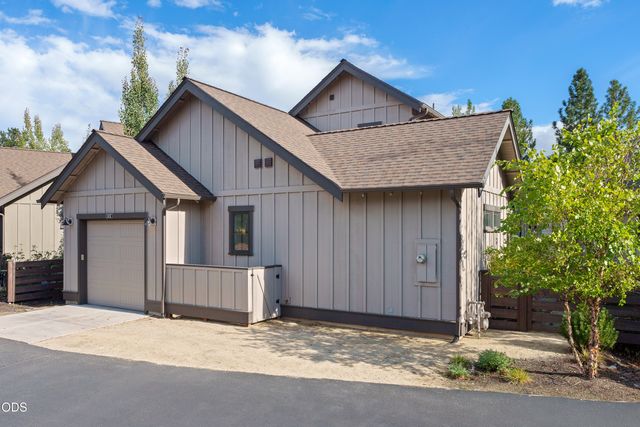 19737 SW River Camp Lane, Bend, OR 97702