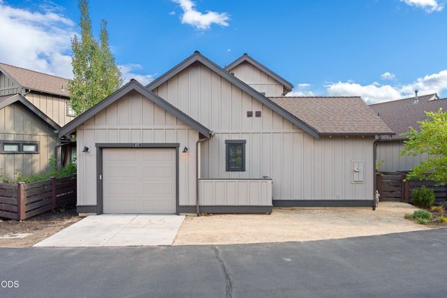 19737 SW River Camp Lane, Bend, OR 97702