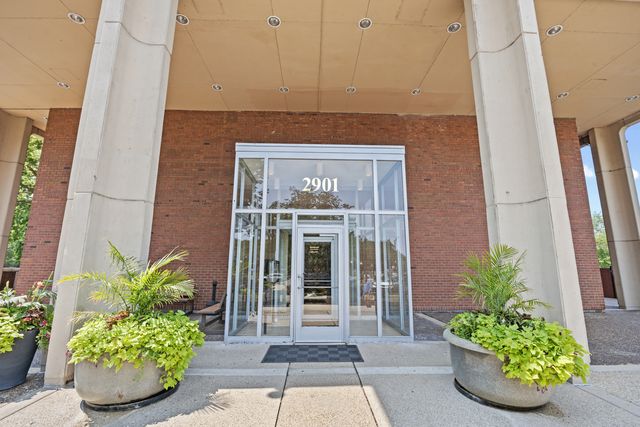 2901 S Michigan Avenue 405, Chicago, IL 60616