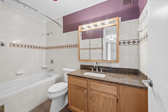 2901 S Michigan Avenue 405, Chicago, IL 60616