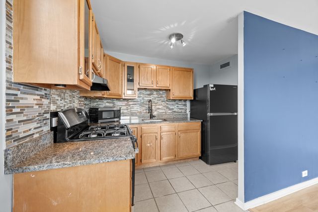 2901 S Michigan Avenue 405, Chicago, IL 60616