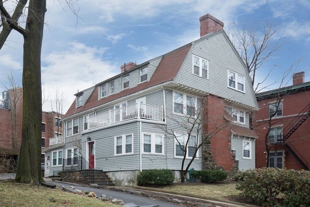 15 Braemore Rd 5, Boston, MA 02135