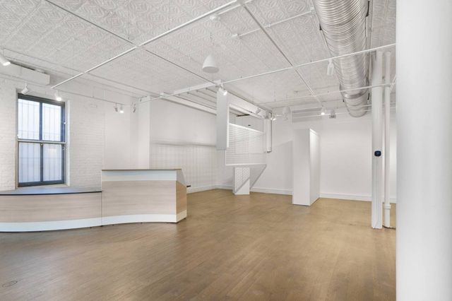 1910 W North Avenue, Chicago, IL 60622