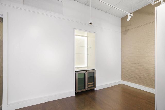 1910 W North Avenue, Chicago, IL 60622