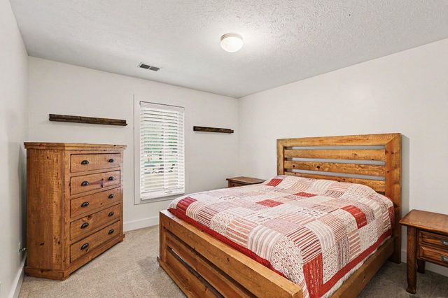 4684 Stonewood Court, Hudsonville, MI 49426