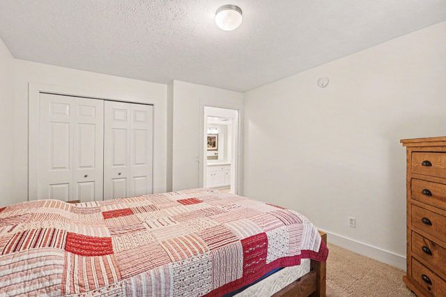 4684 Stonewood Court, Hudsonville, MI 49426