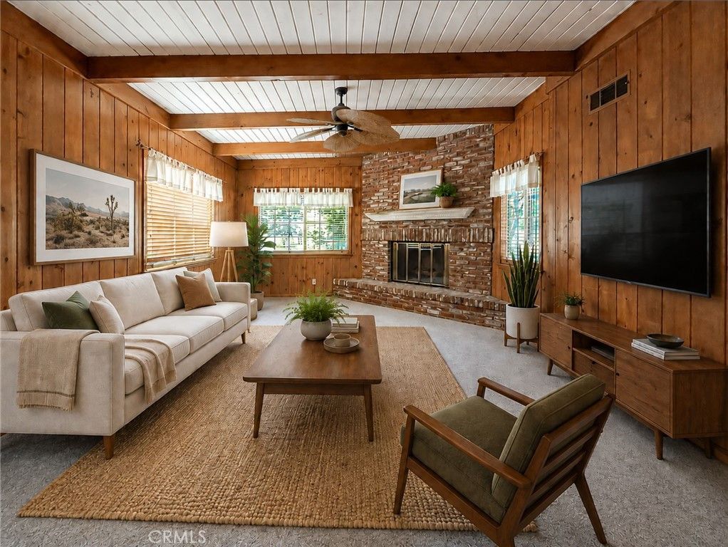 Image 18 of property listing at 8809 Oak Park Avenue, Sherwood Forest, CA 91325