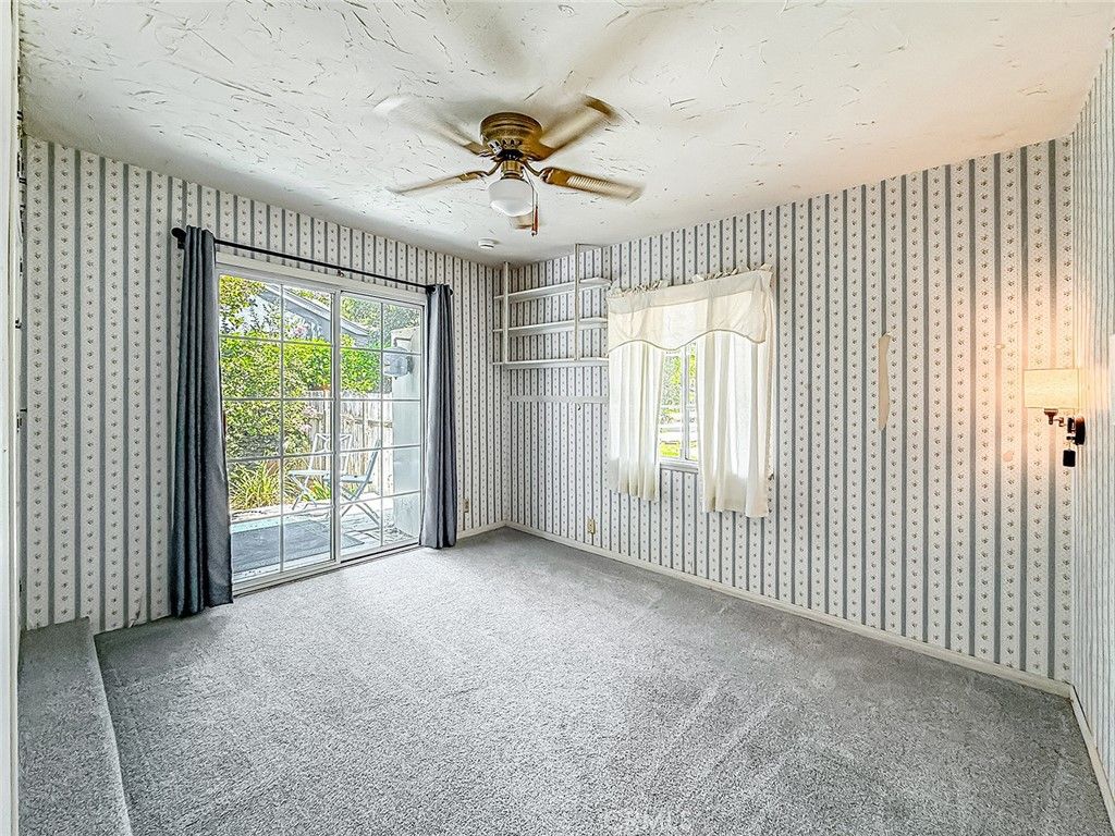 Image 37 of property listing at 8809 Oak Park Avenue, Sherwood Forest, CA 91325
