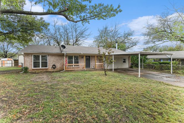 6608 Swanee Court, Watauga, TX 76148