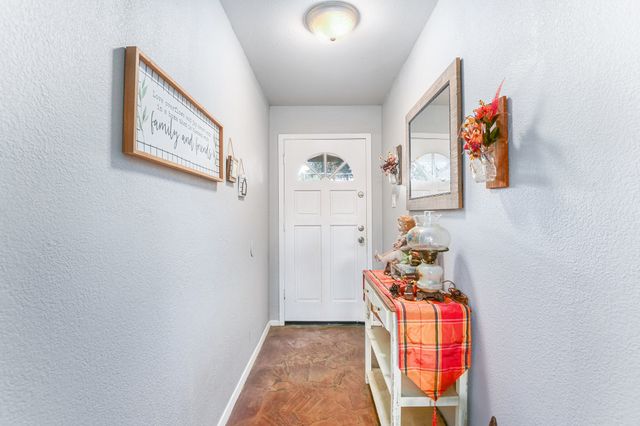 6608 Swanee Court, Watauga, TX 76148