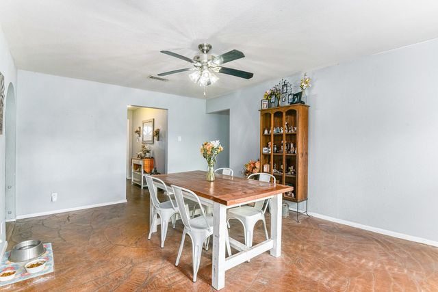 6608 Swanee Court, Watauga, TX 76148