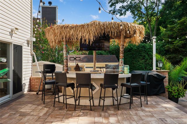 20 Millennium Court, Bohemia, NY 11716
