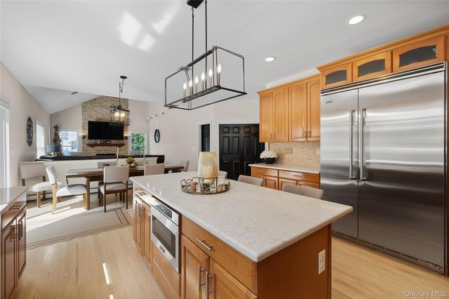 20 Millennium Court, Bohemia, NY 11716