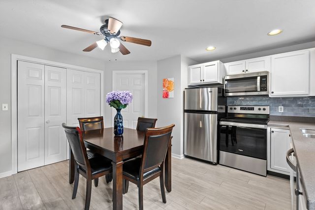 284 Chestnut St B, North Attleboro, MA 02760