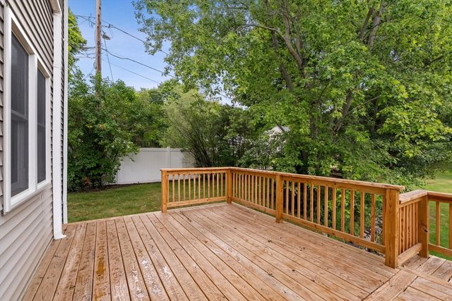 284 Chestnut St B, North Attleboro, MA 02760