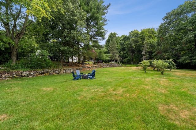 284 Chestnut St B, North Attleboro, MA 02760