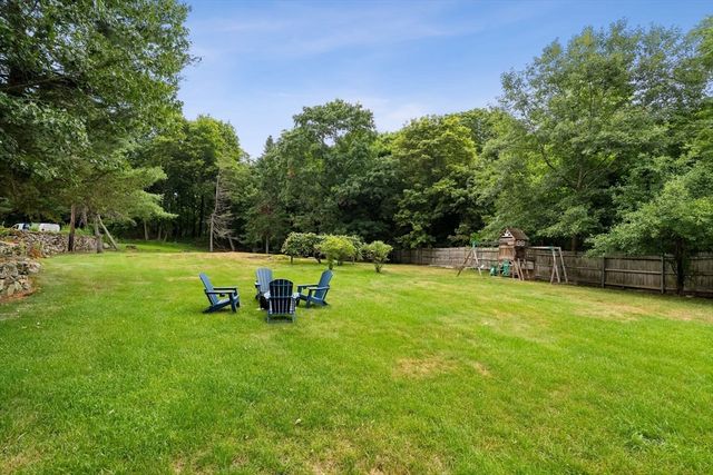 284 Chestnut St B, North Attleboro, MA 02760