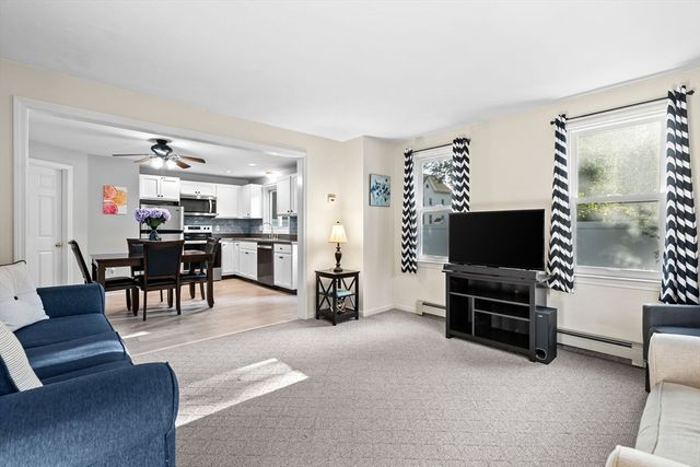 284 Chestnut St B, North Attleboro, MA 02760