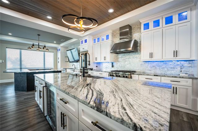 5845 BAHIA WAY S. WAY W, St Pete Beach, FL 33706