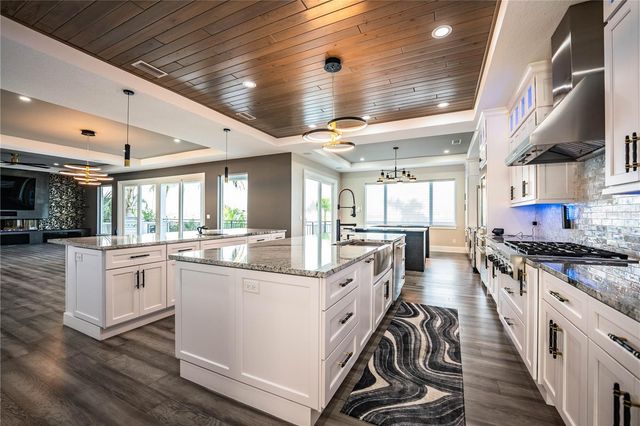 5845 BAHIA WAY S. WAY W, St Pete Beach, FL 33706