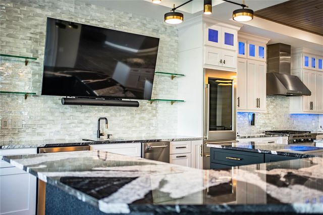 5845 BAHIA WAY S. WAY W, St Pete Beach, FL 33706