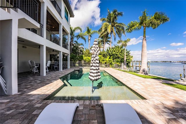 5845 BAHIA WAY S. WAY W, St Pete Beach, FL 33706