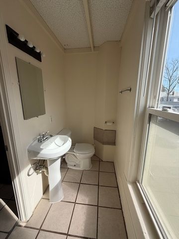 10-12 Maple Street 6, Waltham, MA 02453