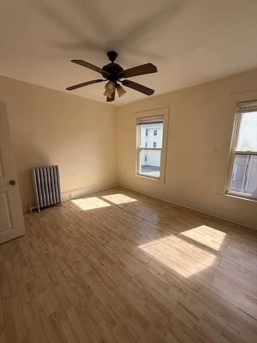 10-12 Maple Street 6, Waltham, MA 02453