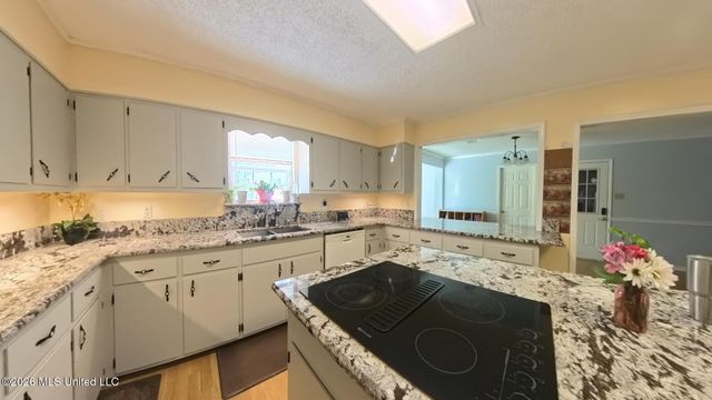13031 Sullivan Lane, Gulfport, MS 39503