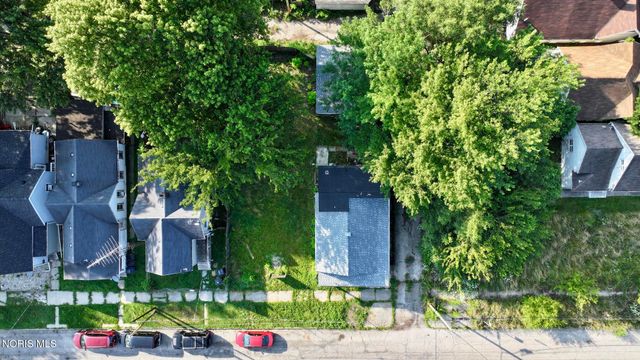 1214 Yates Street, Toledo, OH 43608