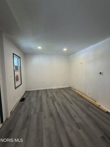 1214 Yates Street, Toledo, OH 43608
