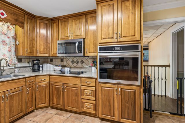 205 Houghton Dr, Winchester, TN 37398
