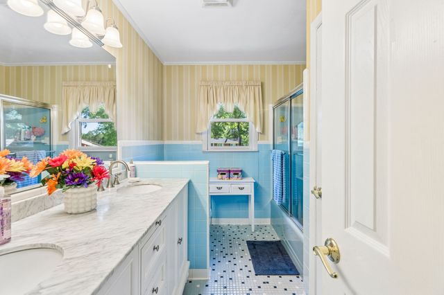 205 Houghton Dr, Winchester, TN 37398