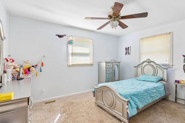 205 Houghton Dr, Winchester, TN 37398