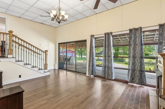 205 Houghton Dr, Winchester, TN 37398