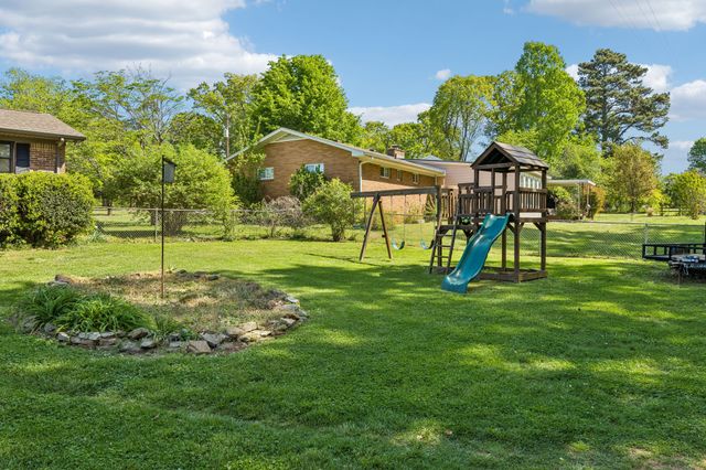 205 Houghton Dr, Winchester, TN 37398