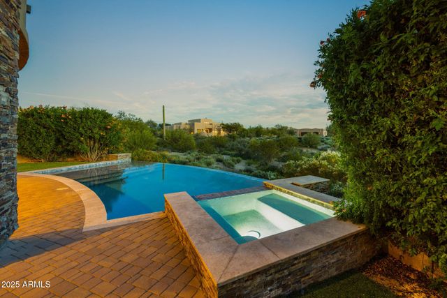 8709 E VILLA CASSANDRA Drive, Scottsdale, AZ 85266