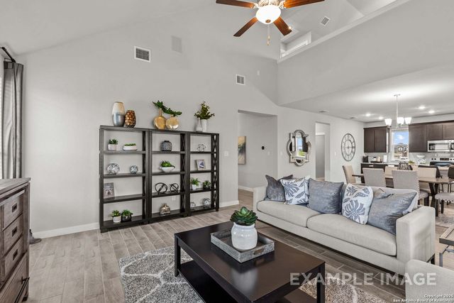 424 Jills Path, Seguin, TX 78155
