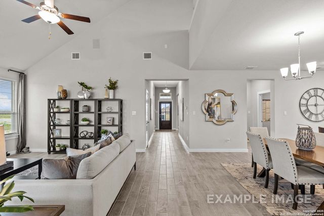 424 Jills Path, Seguin, TX 78155