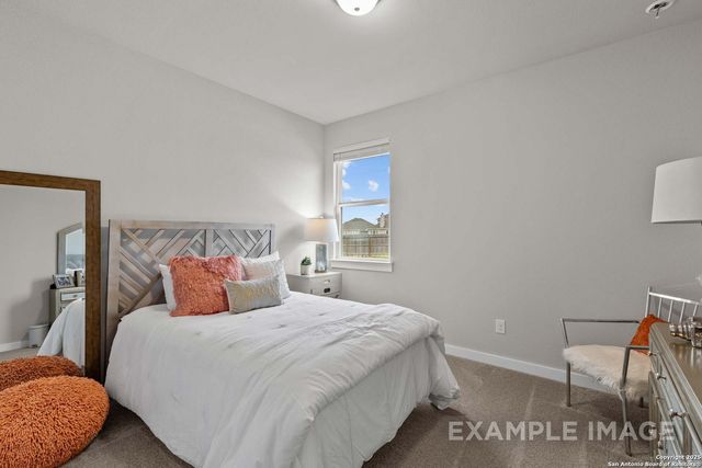 424 Jills Path, Seguin, TX 78155